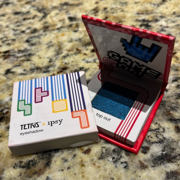 5/$25 New Tetris x Ipsy Top Out Eyeshadow Sparkle Blue Glitter Shimmer Travel - Picture 3 of 6
